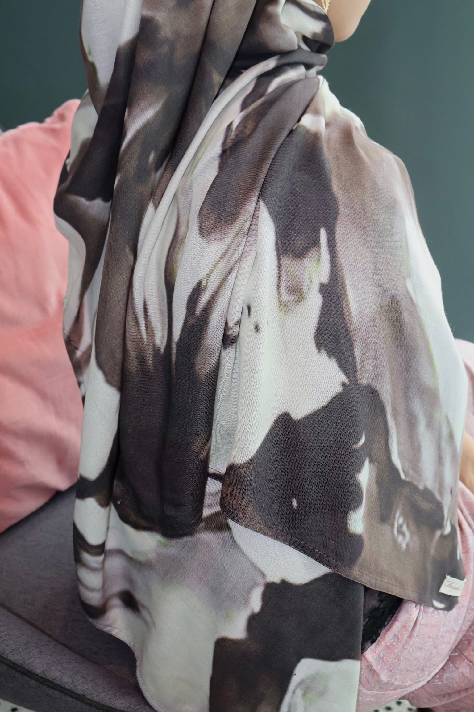 Arissa Printed Shawl - Image 2